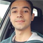Atualmente trabalho como professor de violino e teoria musical. Mas também estou no meu penúltimo ano de graduação de licenciatura em matemática ( posso te ajudar com ambos)